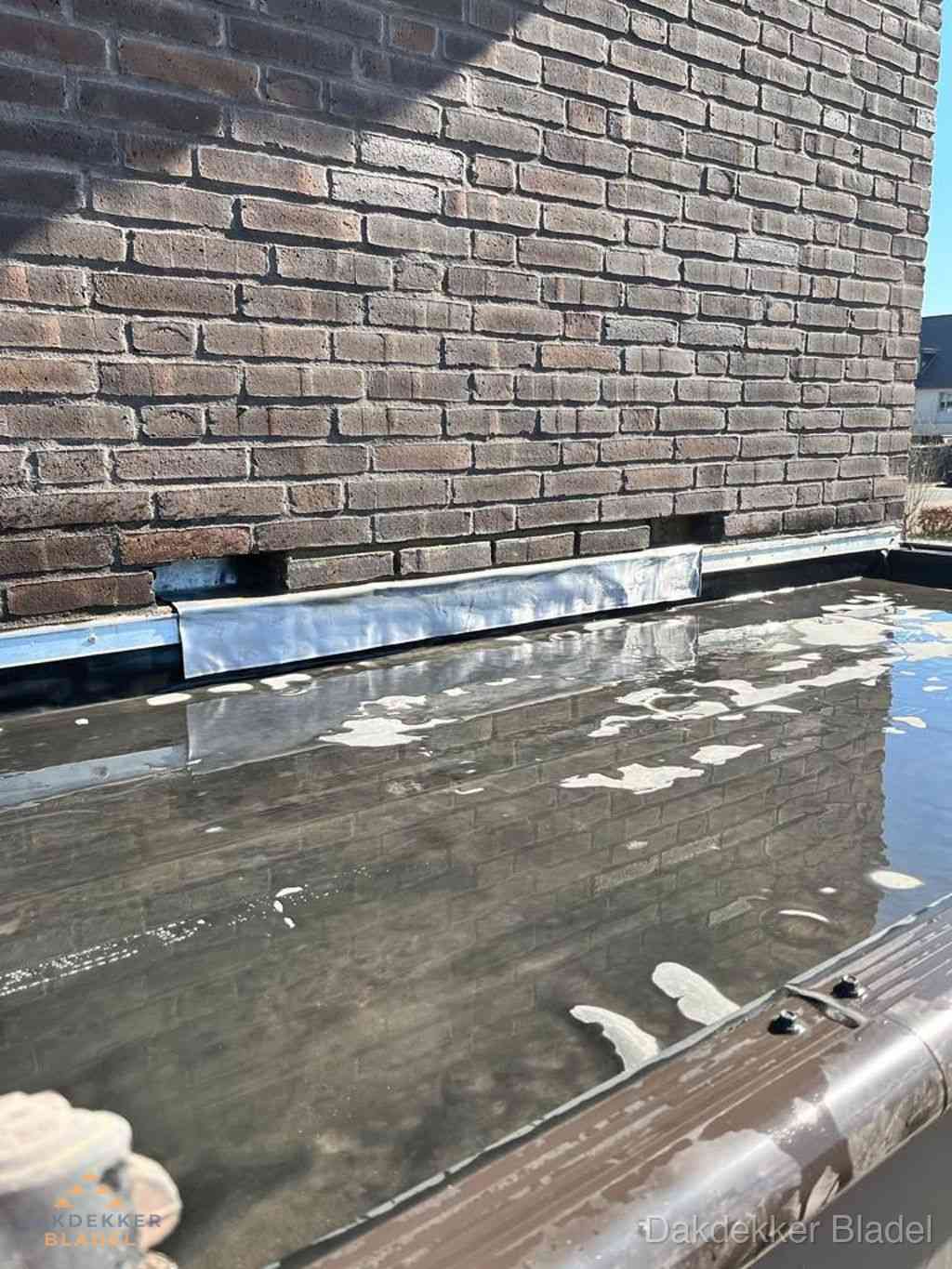 Lekkage Dak Repareren Bladel Lekkage Dak Repareren Bladel